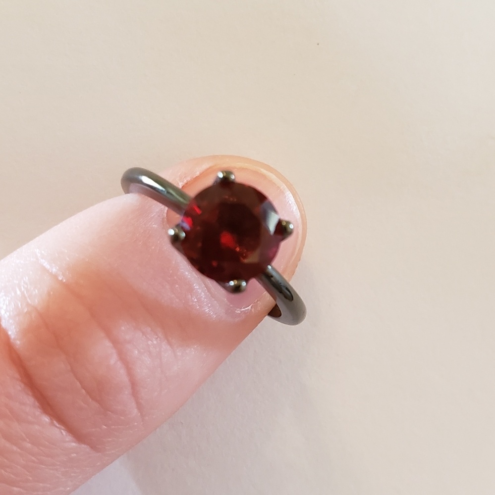 Ring - Picture 2 of 2